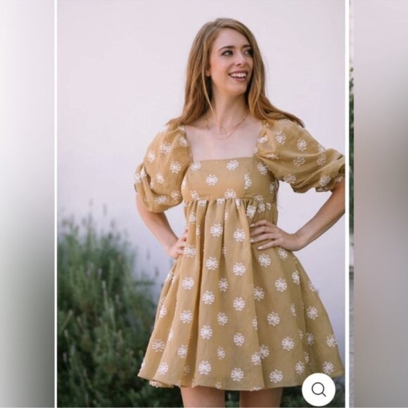 Storia Dresses & Skirts - Storia Womens Puff Sleeve Amelia Mini Dress S Tan Floral Spring Babydoll Easter